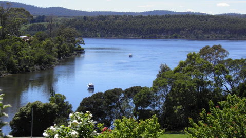 Tamar River Retreat - Kawana Tourism 33