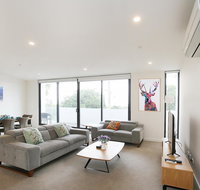 Ellia Doncaster Apartment - Kawana Tourism
