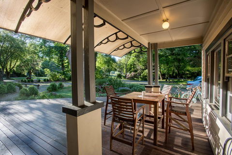 Avalon House - Kawana Tourism 14