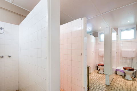 Avalon House - Kawana Tourism 24