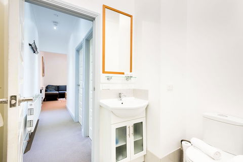 Avalon House - Kawana Tourism 33