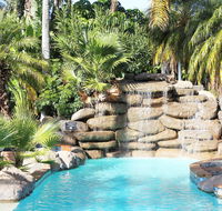 Swan Hill Resort - Kawana Tourism