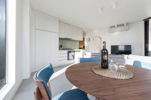 2Bedroom Apartment With Views In Docklands Next To CBD & Marvel Stadium - Kawana Tourism 3