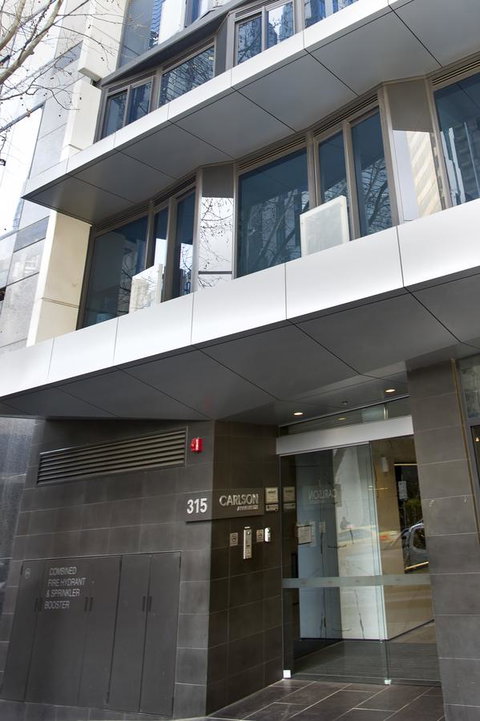 Mono Apartments On La Trobe Street - Kawana Tourism 13