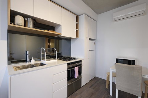 Mono Apartments On La Trobe Street - Kawana Tourism 18