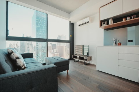 Mono Apartments On La Trobe Street - Kawana Tourism 2