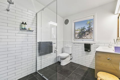 Bilinga Cottages - Kawana Tourism 13