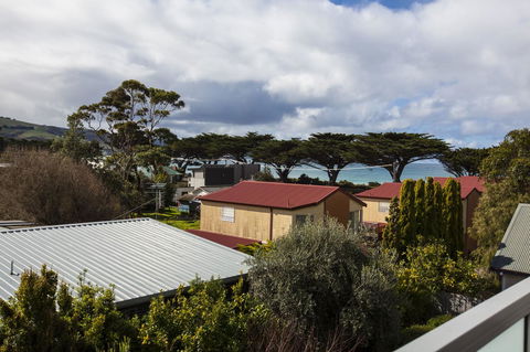 7 Falls Apartments - Kawana Tourism 26