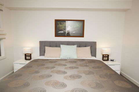 7 Falls Apartments - Kawana Tourism 23