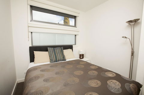 7 Falls Apartments - Kawana Tourism 27