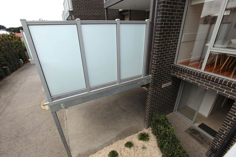 7 Falls Apartments - Kawana Tourism 7