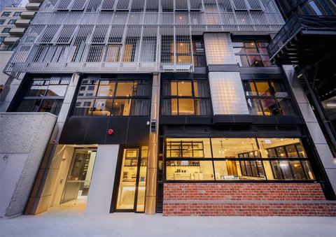 Brady Hotels Jones Lane - Kawana Tourism 18