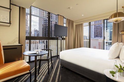 Brady Hotels Jones Lane - Kawana Tourism 3