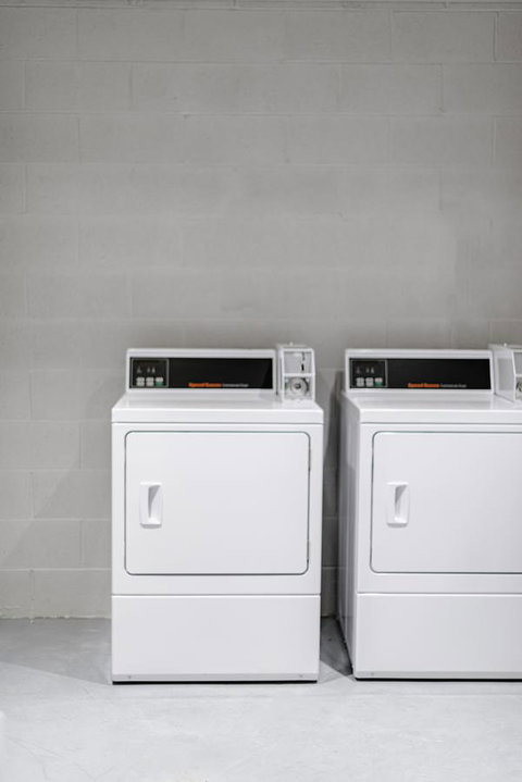 Brady Hotels Jones Lane - Kawana Tourism 26