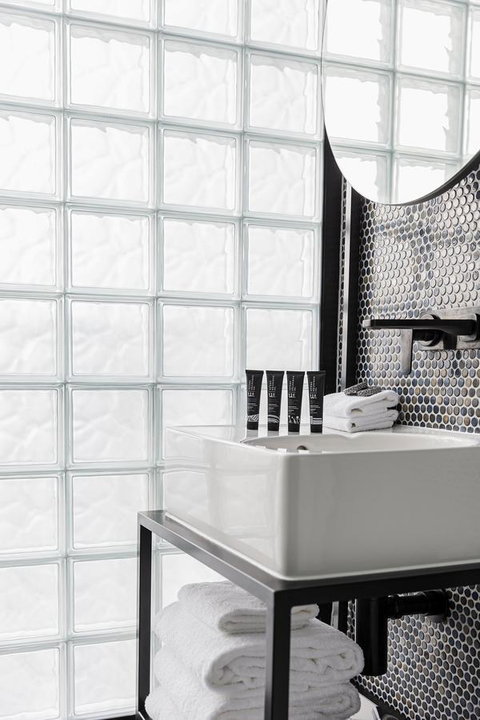 Brady Hotels Jones Lane - Kawana Tourism 12