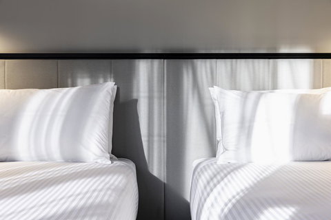 Brady Hotels Jones Lane - Kawana Tourism 16