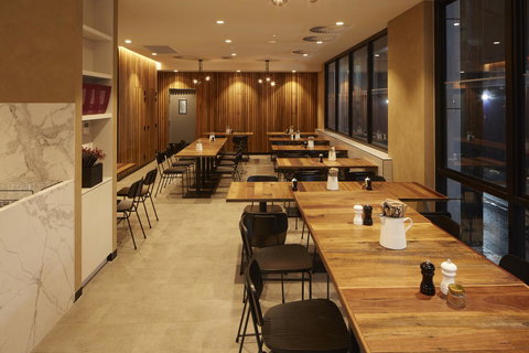 Brady Hotels Jones Lane - Kawana Tourism 20