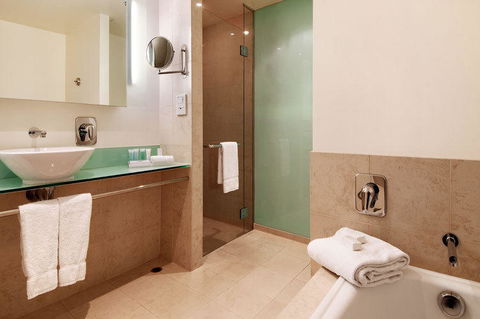 PARKROYAL Melbourne Airport - Kawana Tourism 42