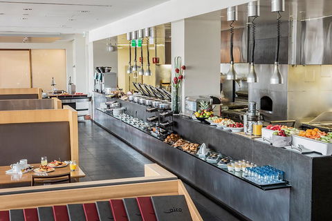 PARKROYAL Melbourne Airport - Kawana Tourism 7