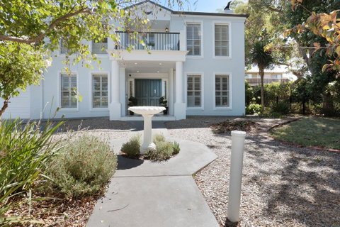 Sandymount - Kawana Tourism 1
