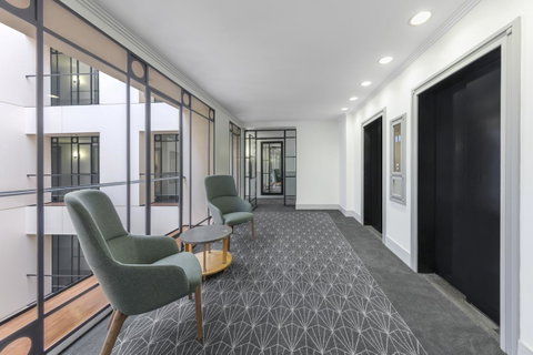 The Savoy Hotel On Little Collins Melbourne - Kawana Tourism 10