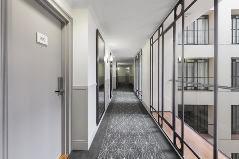 The Savoy Hotel On Little Collins Melbourne - Kawana Tourism 21