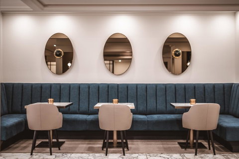 The Savoy Hotel On Little Collins Melbourne - Kawana Tourism 4