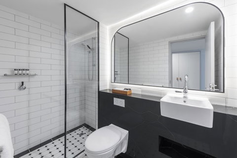 The Savoy Hotel On Little Collins Melbourne - Kawana Tourism 14