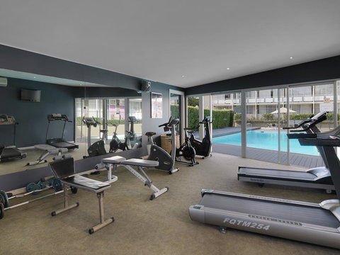 The Parkmore Hotel - Kawana Tourism 9