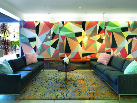 The Parkmore Hotel - Kawana Tourism 7