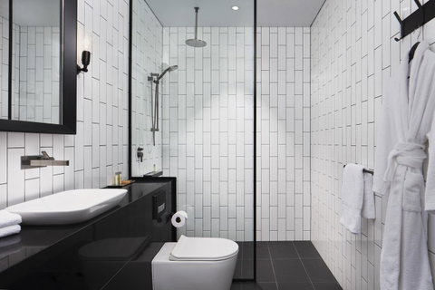 DoubleTree By Hilton Melbourne - Kawana Tourism 5
