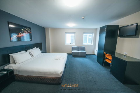 Nomads Melbourne Backpackers - Kawana Tourism 21