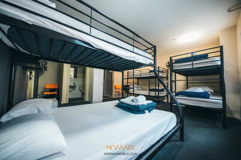 Nomads Melbourne Backpackers - Kawana Tourism 24