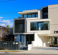 Whitehorse Apartments Hotel - Kawana Tourism