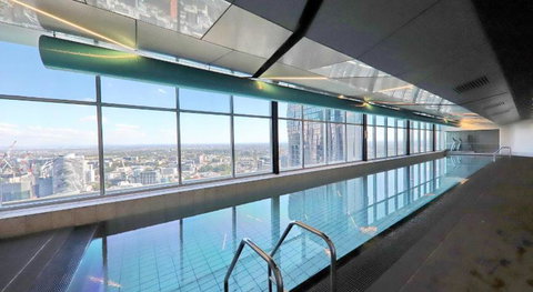 La Maison - Great View, Free Parking, Pool, Gym, Perfectly Located 2BR Apartment - Kawana Tourism 29
