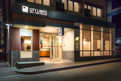 City Limits Hotel Apartments - Kawana Tourism 23
