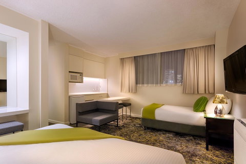 City Limits Hotel Apartments - Kawana Tourism 9