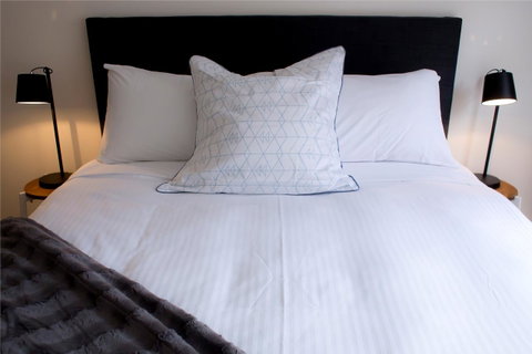The Town Apartments - Kawana Tourism 12