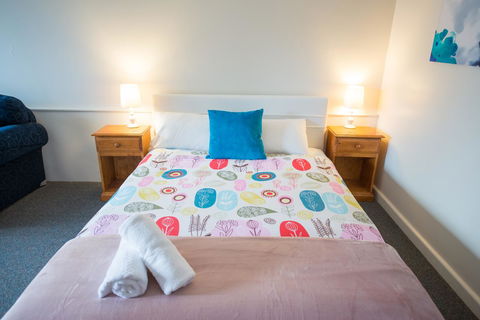 Gariwerd Motel - Kawana Tourism 14