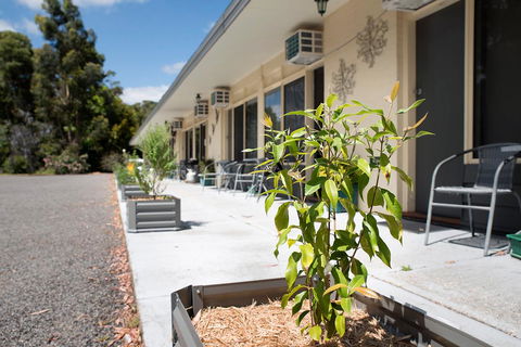 Gariwerd Motel - Kawana Tourism 6