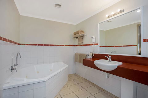 Comfort Inn Warrnambool International - Kawana Tourism 11