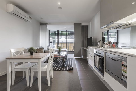 Rose Lane Serviced Apartment - Kawana Tourism 14
