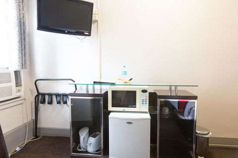 City Square Motel - Kawana Tourism 3