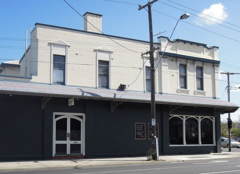 Plough Hotel - Kawana Tourism 31