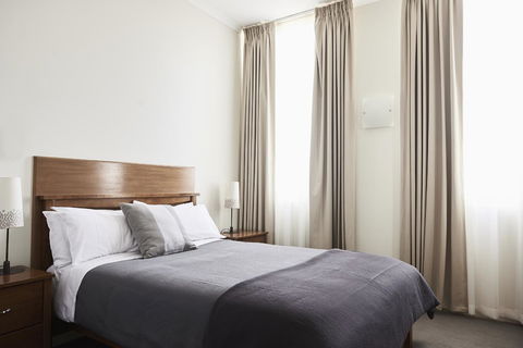 Plough Hotel - Kawana Tourism 1