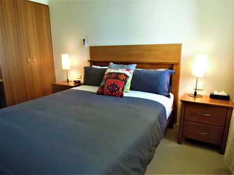 Plough Hotel - Kawana Tourism 5
