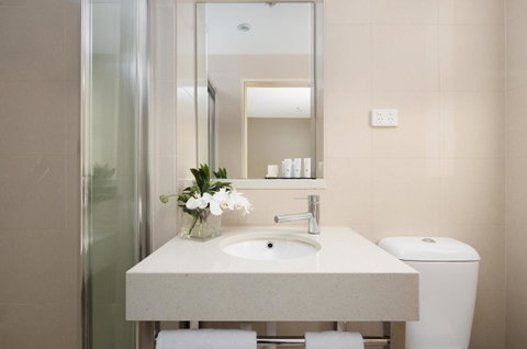 The Victoria Hotel - Kawana Tourism 3