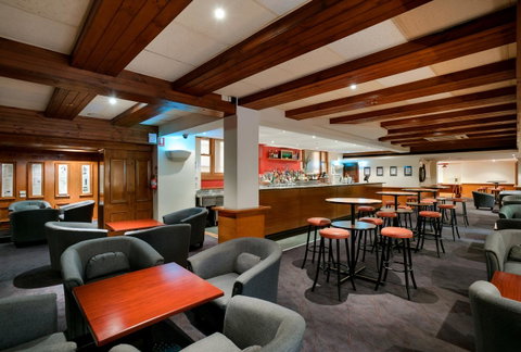 The Victoria Hotel - Kawana Tourism 20
