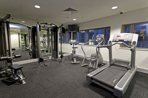 Causeway 353 Hotel - Kawana Tourism 11
