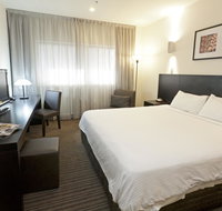 Causeway 353 Hotel - Kawana Tourism